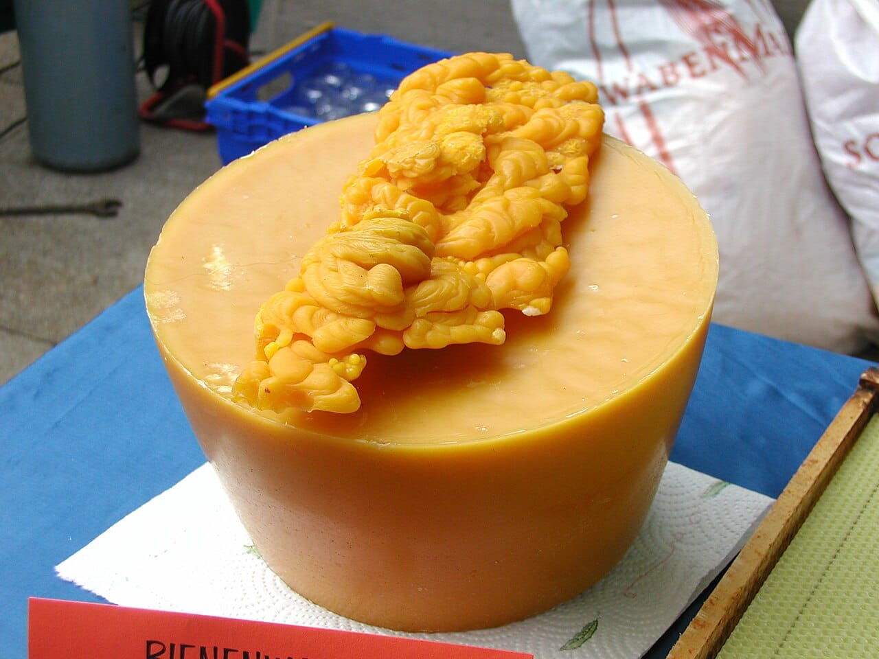 Beeswax (1kg)